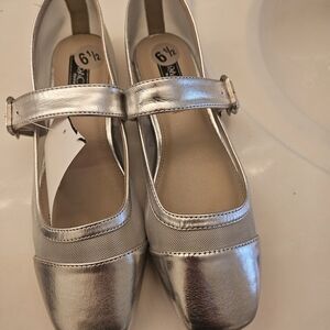 RACHEL Rachel Roy Silver Flats
